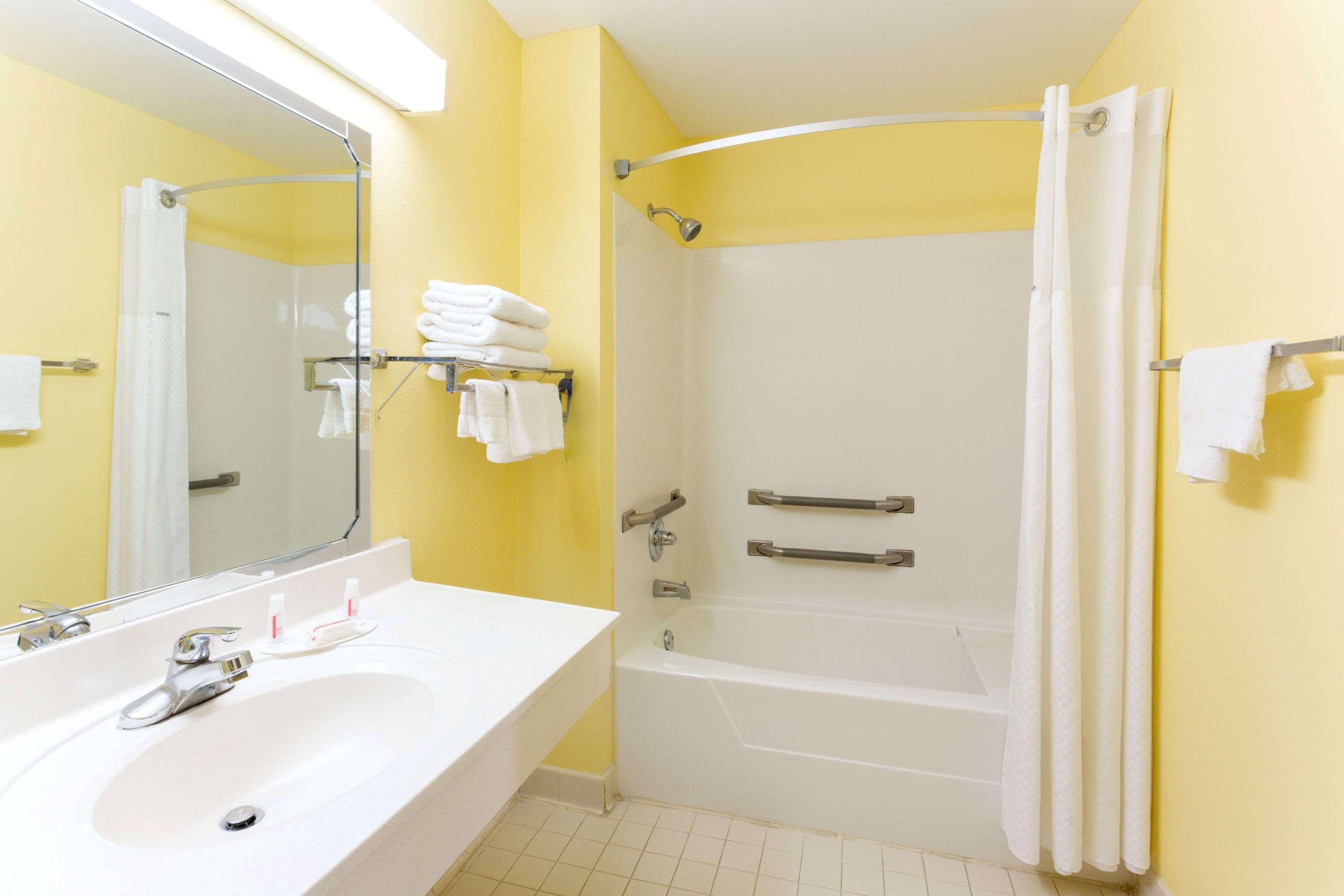 Days Inn Lamont/Монтічелло Екстер'єр фото